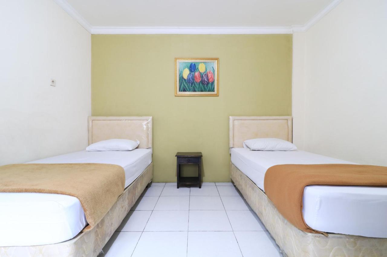 Ams Hotel Koja Джакарта Екстериор снимка