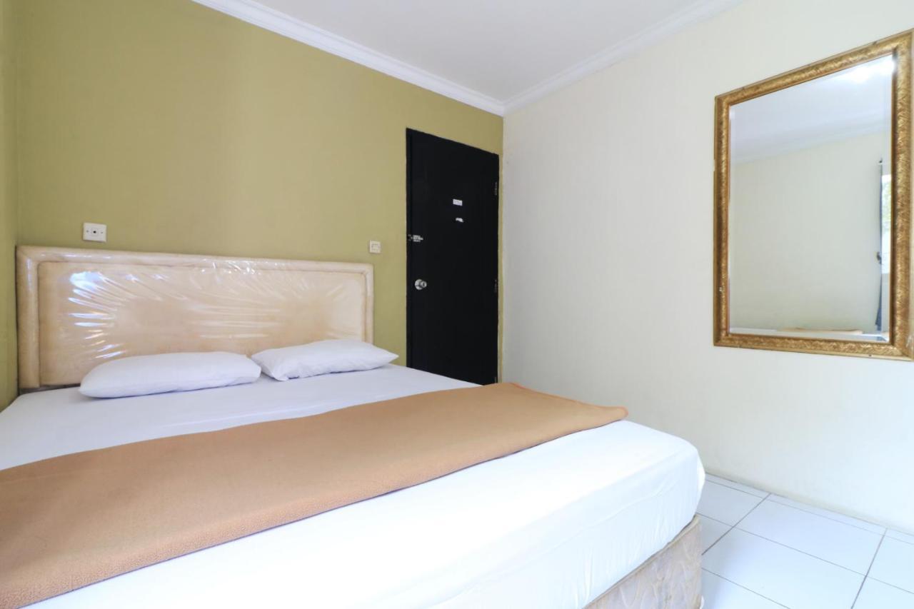 Ams Hotel Koja Джакарта Екстериор снимка