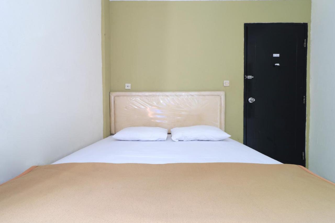 Ams Hotel Koja Джакарта Екстериор снимка
