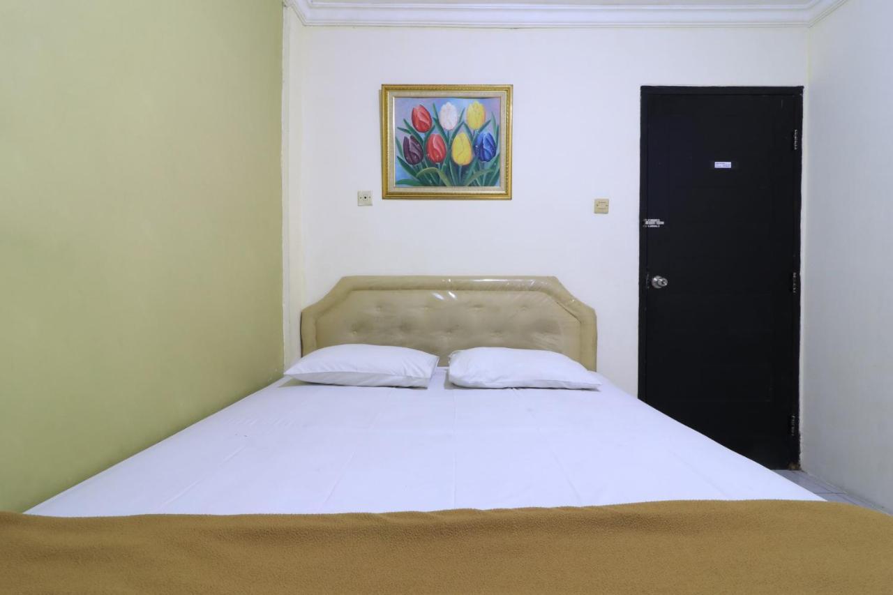 Ams Hotel Koja Джакарта Екстериор снимка
