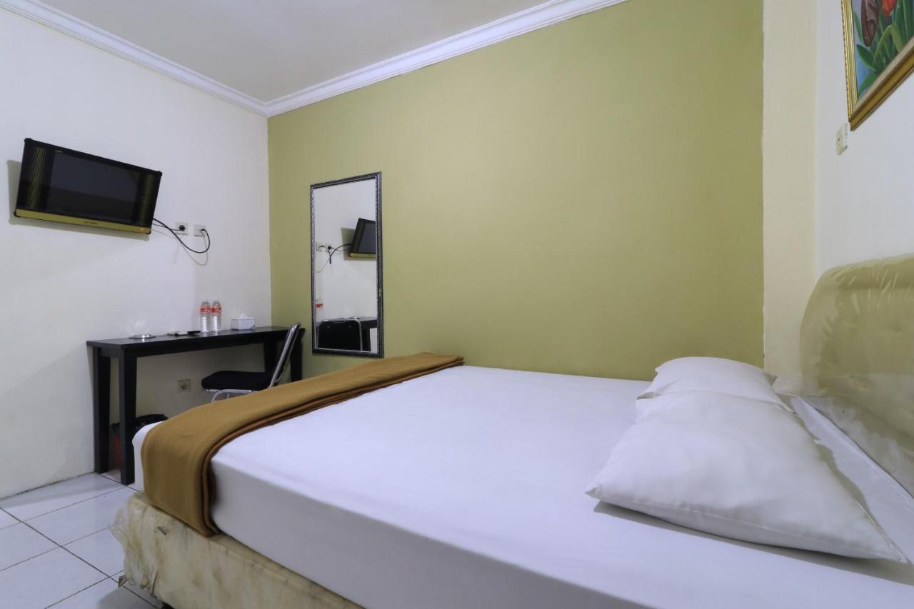 Ams Hotel Koja Джакарта Екстериор снимка